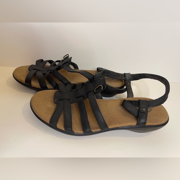 Clarks black sandals - Picture 3 of 4